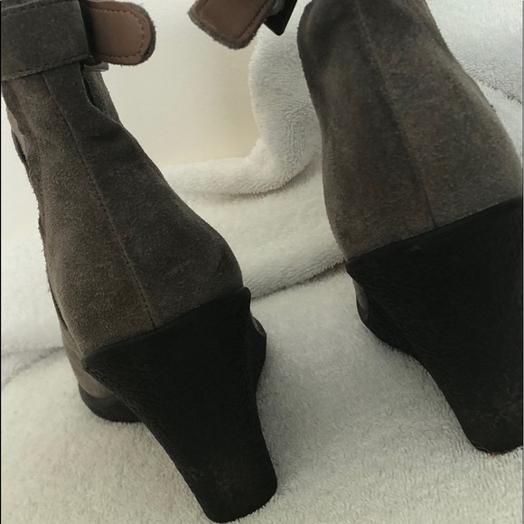 Easy Spirit Suede Wedge Boots Size 9 Gray Buckle - Picture 11 of 15